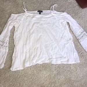 Jessica Simpson off the shoulder top